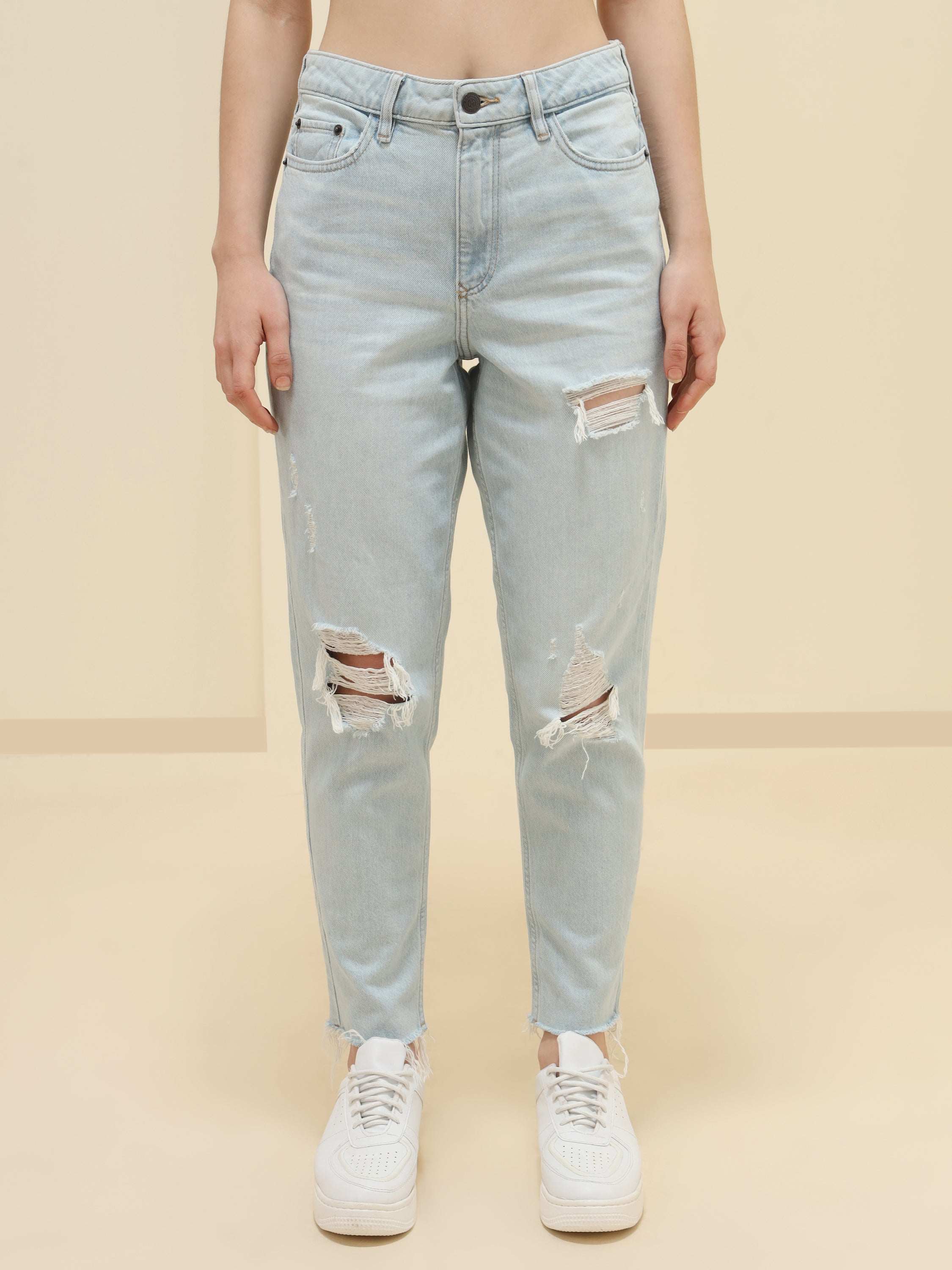 WOMEN MOM HIGH-RISE RIPPED JEANS